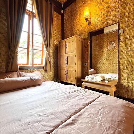 Joglo Homestay Banyuwangi Banyuwangi  Buitenkant foto