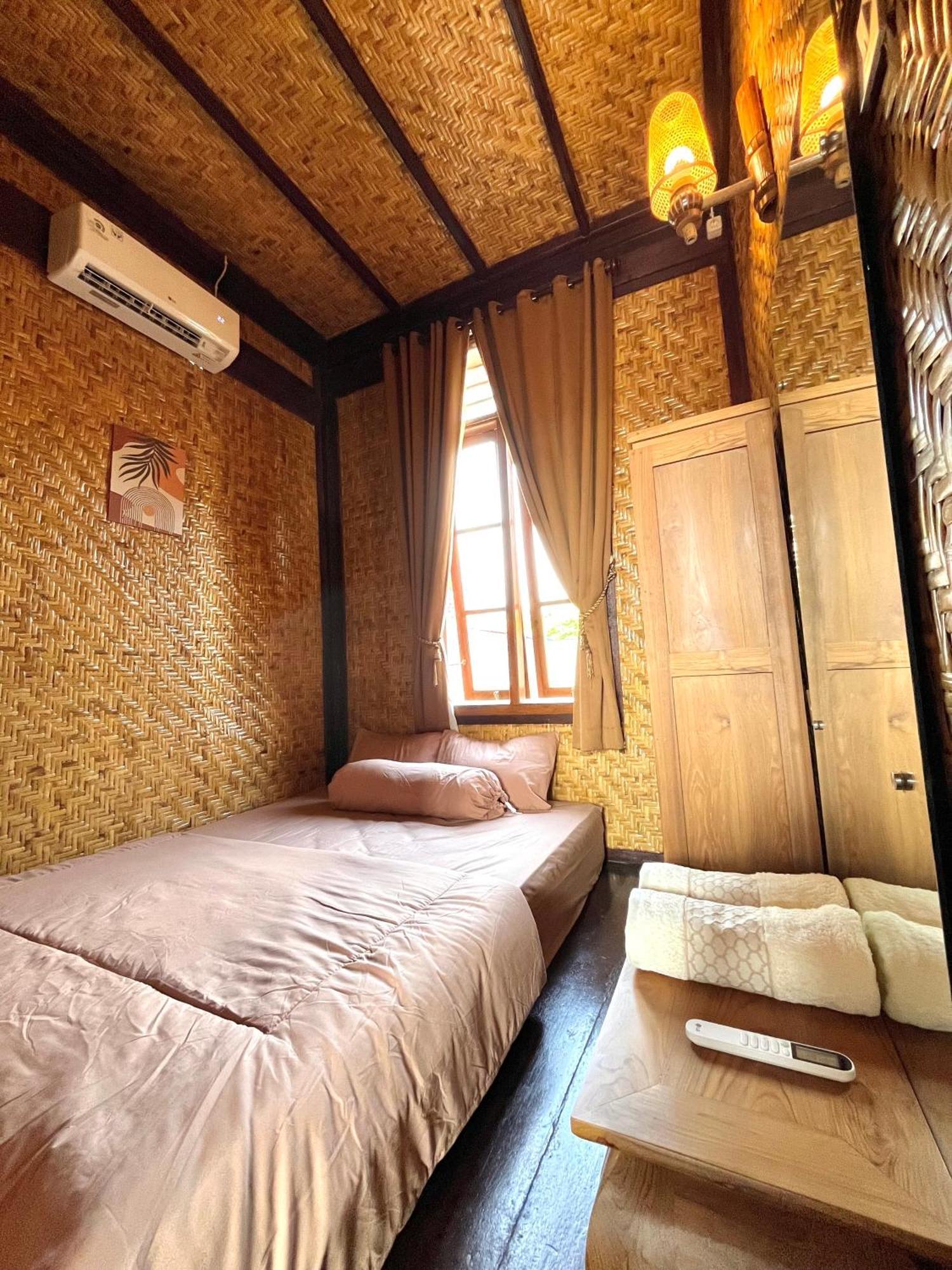 Joglo Homestay Banyuwangi Banyuwangi  Buitenkant foto