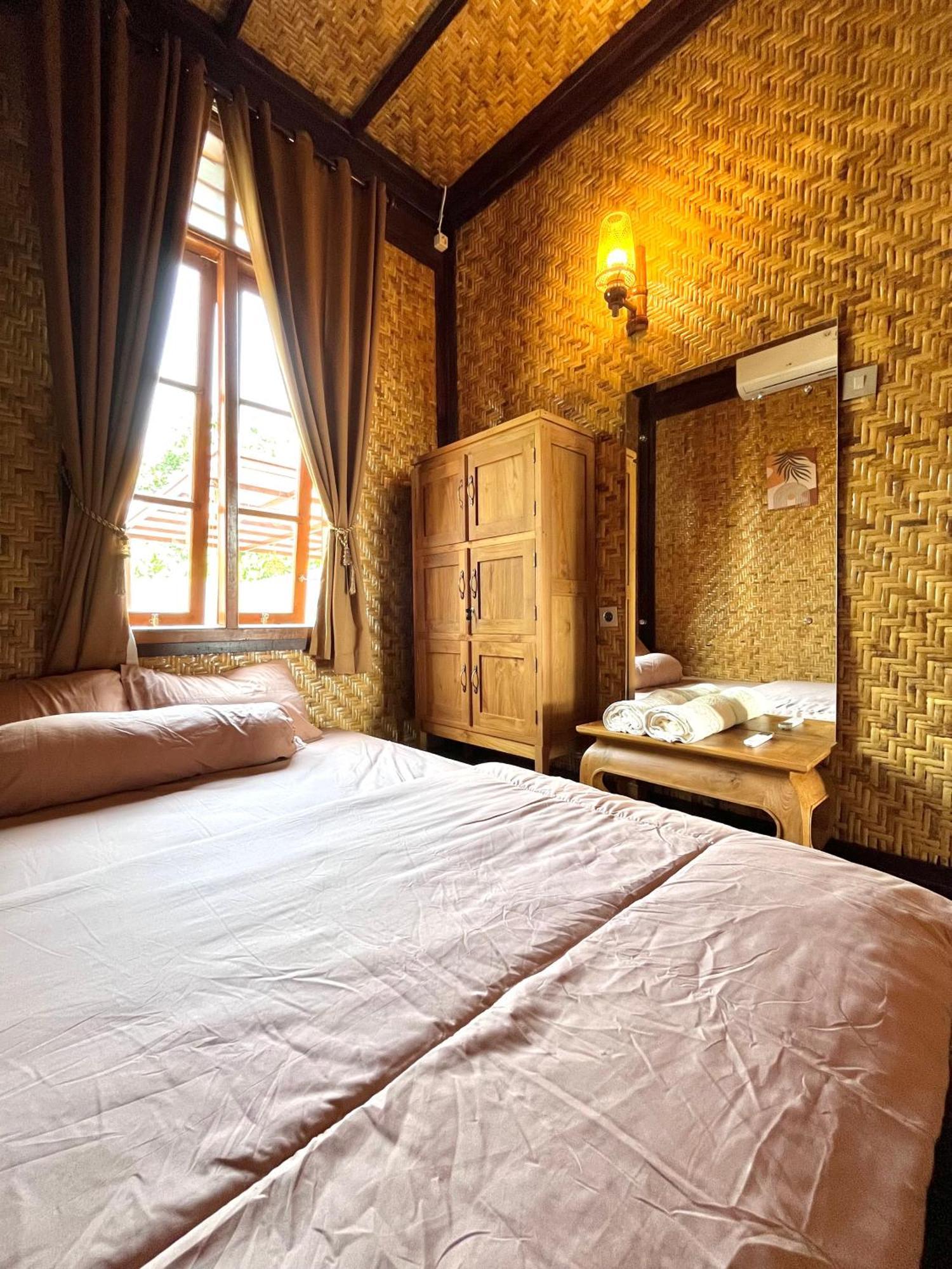 Joglo Homestay Banyuwangi Banyuwangi  Buitenkant foto