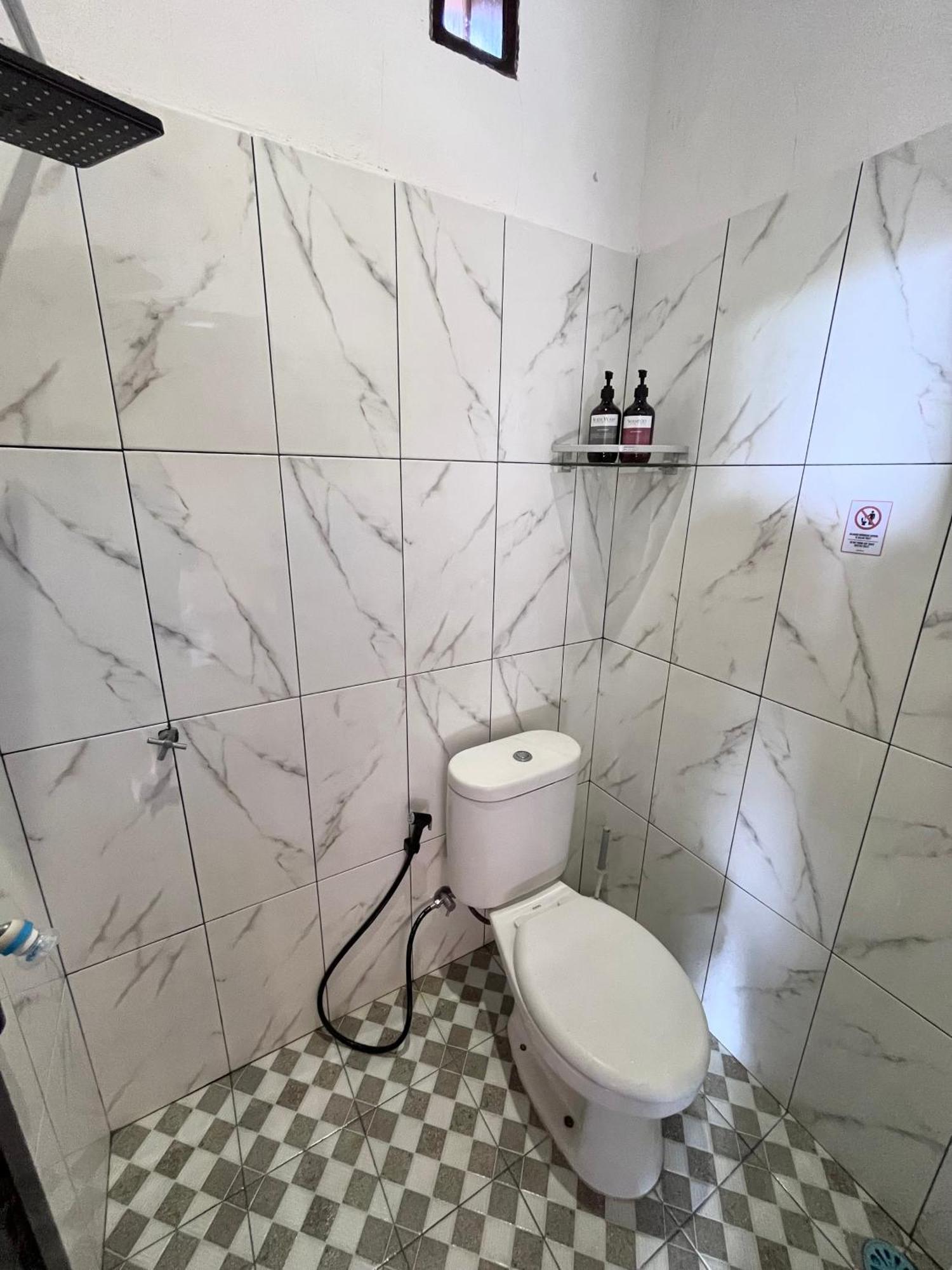Joglo Homestay Banyuwangi Banyuwangi  Buitenkant foto